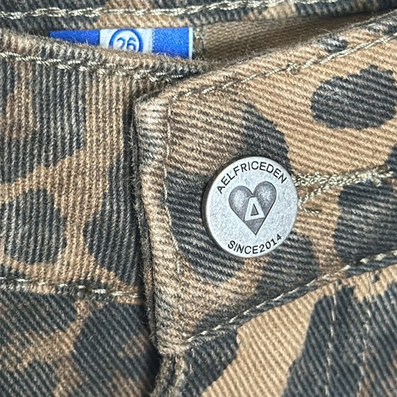 Aelfric Eden leopard print denim - Picture 2 of 6